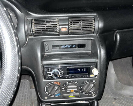 Синий Опель Астра, объемом двигателя 1.4 л и пробегом 356 тыс. км за 1800 $, фото 1 на Automoto.ua