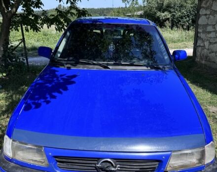 Синій Опель Астра, об'ємом двигуна 1.7 л та пробігом 348 тис. км за 1700 $, фото 2 на Automoto.ua