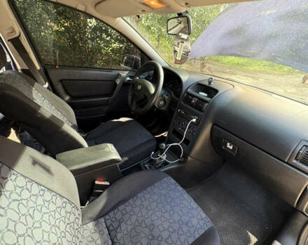 Синий Опель Астра, объемом двигателя 1.6 л и пробегом 205 тыс. км за 3000 $, фото 7 на Automoto.ua