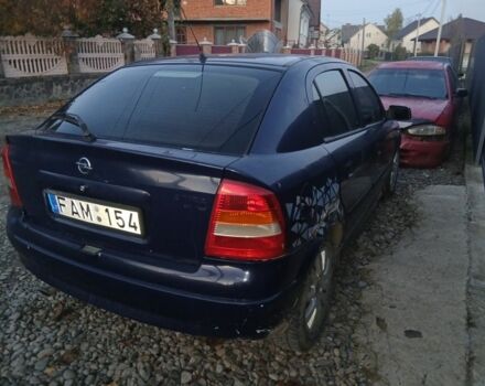 Синий Опель Астра, объемом двигателя 1.6 л и пробегом 245 тыс. км за 1050 $, фото 2 на Automoto.ua