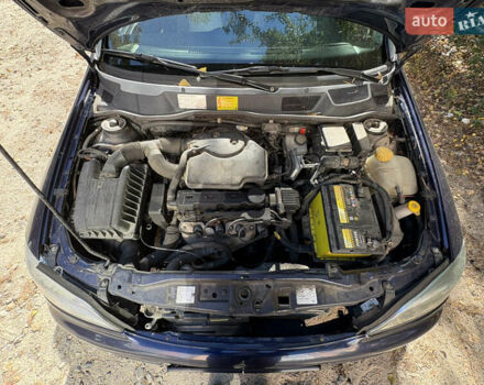 Синий Опель Астра, объемом двигателя 1.6 л и пробегом 205 тыс. км за 3000 $, фото 5 на Automoto.ua