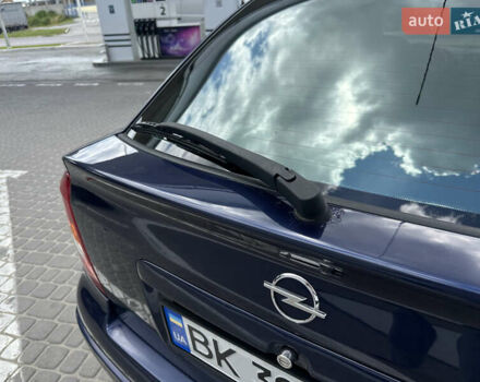 Синий Опель Астра, объемом двигателя 1.6 л и пробегом 225 тыс. км за 3400 $, фото 8 на Automoto.ua