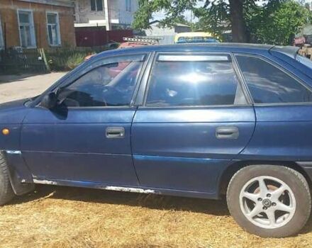 Синий Опель Астра, объемом двигателя 1.39 л и пробегом 270 тыс. км за 2000 $, фото 2 на Automoto.ua