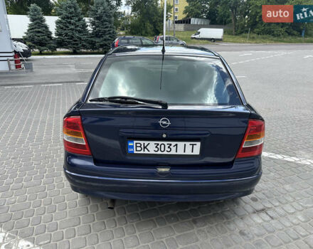 Синий Опель Астра, объемом двигателя 1.6 л и пробегом 225 тыс. км за 3400 $, фото 4 на Automoto.ua