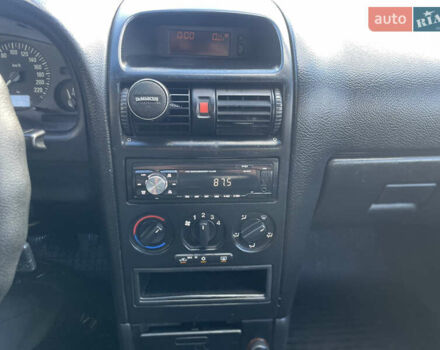 Синій Опель Астра, об'ємом двигуна 1.6 л та пробігом 261 тис. км за 2300 $, фото 18 на Automoto.ua