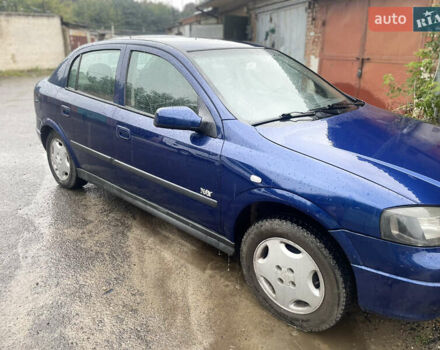 Синий Опель Астра, объемом двигателя 1.6 л и пробегом 180 тыс. км за 3200 $, фото 2 на Automoto.ua
