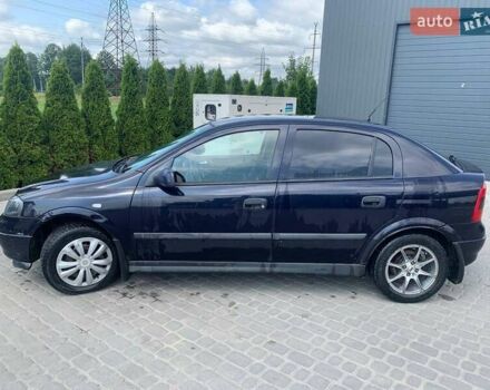 Синій Опель Астра, об'ємом двигуна 1.6 л та пробігом 318 тис. км за 3800 $, фото 4 на Automoto.ua