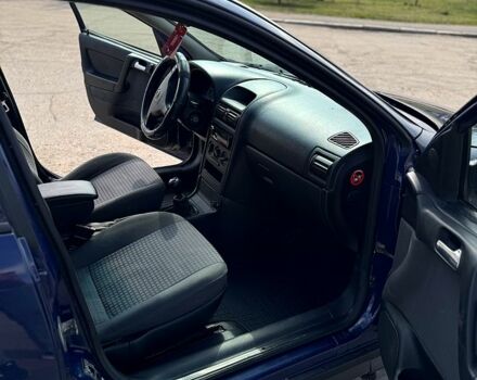 Синий Опель Астра, объемом двигателя 1.7 л и пробегом 300 тыс. км за 2099 $, фото 11 на Automoto.ua