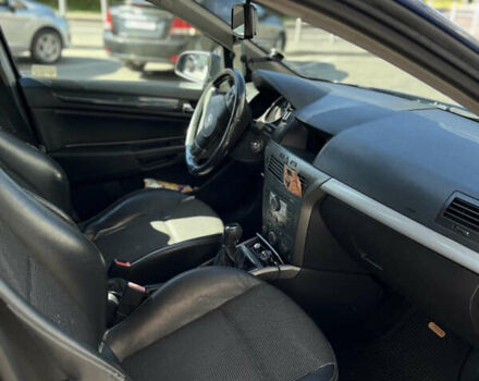 Синий Опель Астра, объемом двигателя 1.7 л и пробегом 170 тыс. км за 4700 $, фото 11 на Automoto.ua