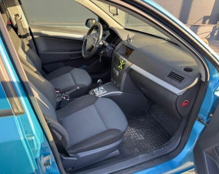 Синий Опель Астра, объемом двигателя 1.6 л и пробегом 195 тыс. км за 4999 $, фото 6 на Automoto.ua