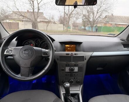 Синий Опель Астра, объемом двигателя 1.7 л и пробегом 333 тыс. км за 2400 $, фото 13 на Automoto.ua