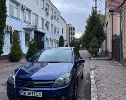 Синий Опель Астра, объемом двигателя 1.8 л и пробегом 165 тыс. км за 5000 $, фото 1 на Automoto.ua
