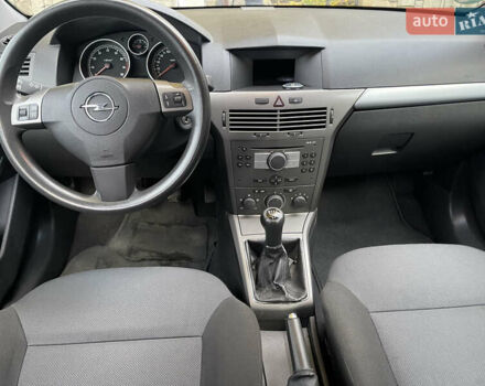 Синий Опель Астра, объемом двигателя 1.6 л и пробегом 210 тыс. км за 5600 $, фото 11 на Automoto.ua