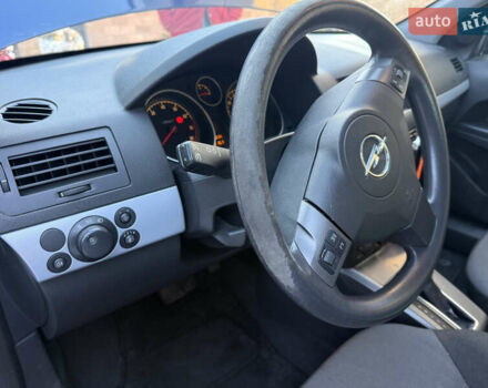 Синий Опель Астра, объемом двигателя 1.8 л и пробегом 150 тыс. км за 5000 $, фото 20 на Automoto.ua