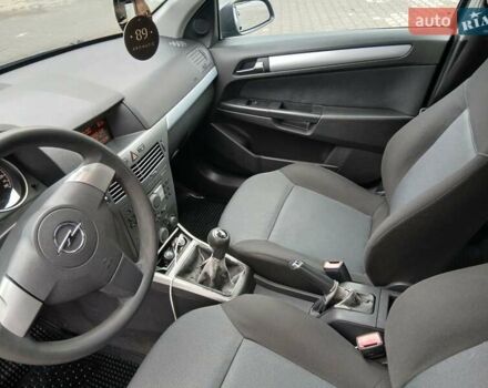 Синий Опель Астра, объемом двигателя 1.6 л и пробегом 251 тыс. км за 4600 $, фото 18 на Automoto.ua