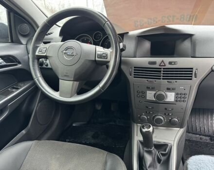 Синий Опель Астра, объемом двигателя 1.3 л и пробегом 191 тыс. км за 4550 $, фото 12 на Automoto.ua
