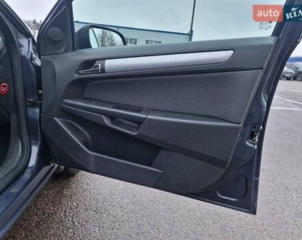 Синій Опель Астра, об'ємом двигуна 1.25 л та пробігом 275 тис. км за 3700 $, фото 18 на Automoto.ua