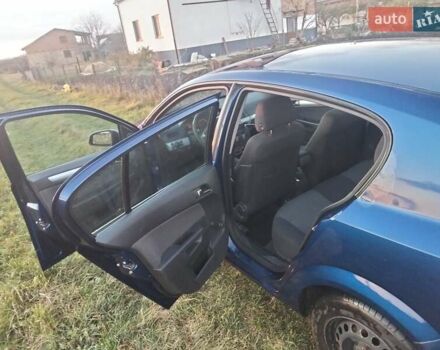 Синий Опель Астра, объемом двигателя 1.6 л и пробегом 240 тыс. км за 4700 $, фото 9 на Automoto.ua