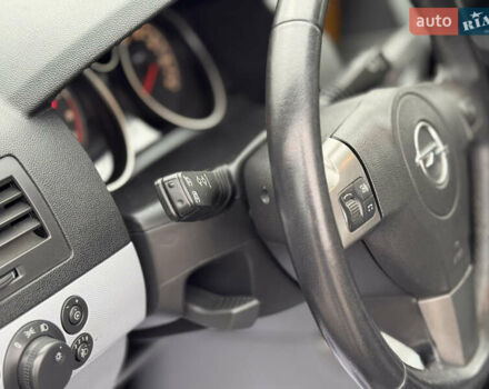 Синій Опель Астра, об'ємом двигуна 1.8 л та пробігом 217 тис. км за 5299 $, фото 30 на Automoto.ua