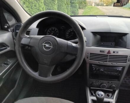 Синий Опель Астра, объемом двигателя 1.4 л и пробегом 345 тыс. км за 2800 $, фото 17 на Automoto.ua