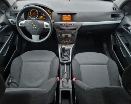 Синий Опель Астра, объемом двигателя 1.2 л и пробегом 275 тыс. км за 3700 $, фото 4 на Automoto.ua