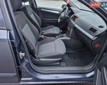 Синій Опель Астра, об'ємом двигуна 1.25 л та пробігом 275 тис. км за 3900 $, фото 16 на Automoto.ua