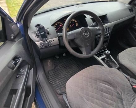 Синий Опель Астра, объемом двигателя 1.4 л и пробегом 345 тыс. км за 2800 $, фото 15 на Automoto.ua