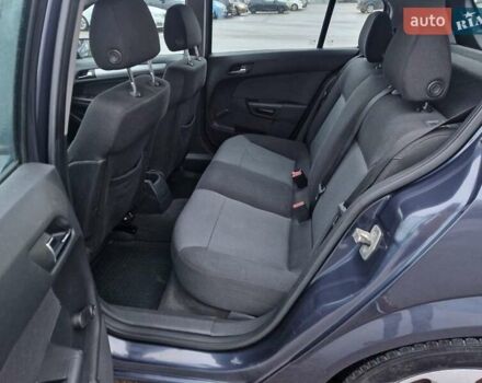 Синій Опель Астра, об'ємом двигуна 1.25 л та пробігом 275 тис. км за 3700 $, фото 21 на Automoto.ua