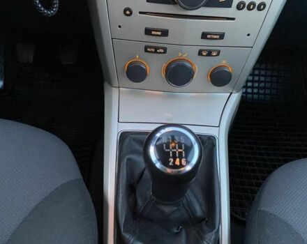 Синий Опель Астра, объемом двигателя 1.7 л и пробегом 212 тыс. км за 4800 $, фото 19 на Automoto.ua