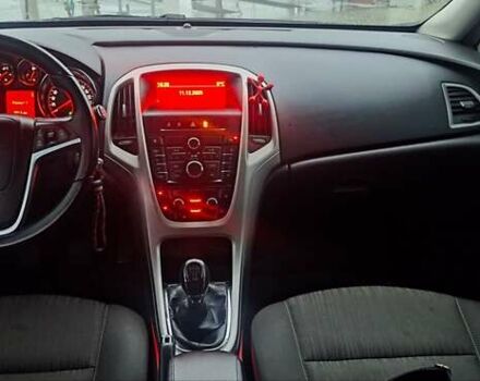 Синий Опель Астра, объемом двигателя 1.6 л и пробегом 246 тыс. км за 6300 $, фото 10 на Automoto.ua