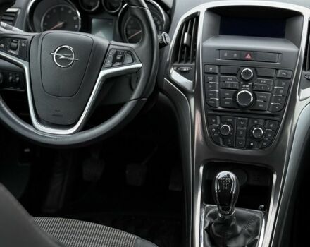 Опель Астра 2009 в Луцке на Automoto.ua Синий Опель Астра, объемом двигателя 1.6 л и пробегом 144 тыс. км за 6600 $, фото 3 на Automoto.ua