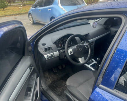 Синий Опель Астра, объемом двигателя 1.8 л и пробегом 248 тыс. км за 4500 $, фото 4 на Automoto.ua
