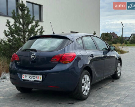 Синий Опель Астра, объемом двигателя 1.6 л и пробегом 72 тыс. км за 8500 $, фото 5 на Automoto.ua
