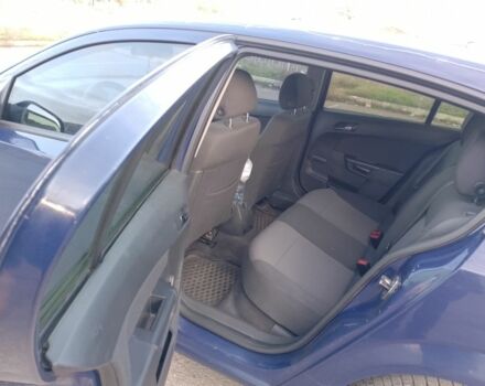 Синий Опель Астра, объемом двигателя 1.7 л и пробегом 330 тыс. км за 4000 $, фото 5 на Automoto.ua