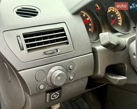 Синий Опель Астра, объемом двигателя 1.6 л и пробегом 240 тыс. км за 5999 $, фото 33 на Automoto.ua