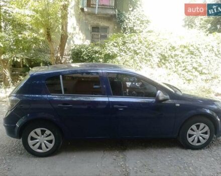 Синий Опель Астра, объемом двигателя 1.7 л и пробегом 320 тыс. км за 4500 $, фото 4 на Automoto.ua