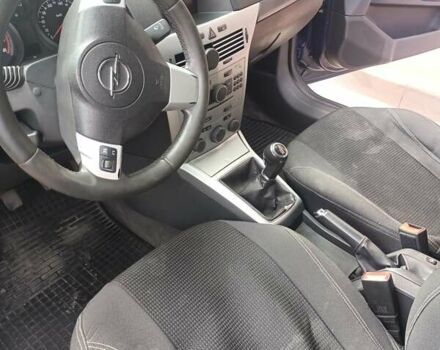 Синий Опель Астра, объемом двигателя 1.6 л и пробегом 150 тыс. км за 6700 $, фото 4 на Automoto.ua