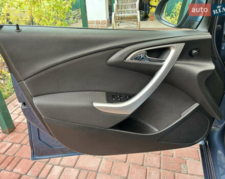 Опель Астра 2014 в Белой Церкве на Automoto.ua Синий Опель Астра, объемом двигателя 1.6 л и пробегом 183 тыс. км за 8900 $, фото 41 на Automoto.ua