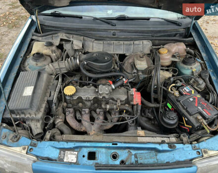 Синий Опель Астра, объемом двигателя 1.8 л и пробегом 321 тыс. км за 1250 $, фото 6 на Automoto.ua