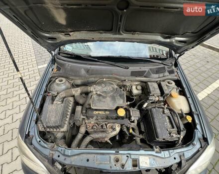 Синий Опель Астра, объемом двигателя 1.6 л и пробегом 340 тыс. км за 2600 $, фото 37 на Automoto.ua