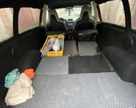 Синий Опель Астра, объемом двигателя 1.7 л и пробегом 200 тыс. км за 1500 $, фото 6 на Automoto.ua