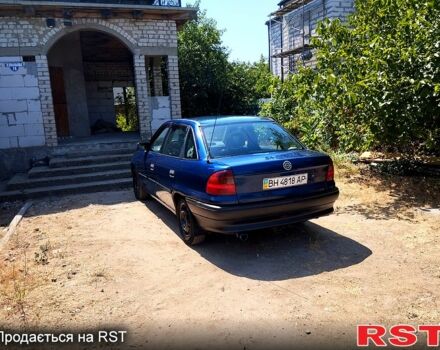 Синий Опель Астра, объемом двигателя 1.6 л и пробегом 1000 тыс. км за 1300 $, фото 5 на Automoto.ua