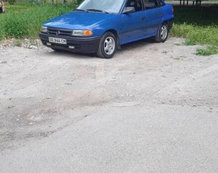 Синий Опель Астра, объемом двигателя 1.6 л и пробегом 1 тыс. км за 1400 $, фото 2 на Automoto.ua