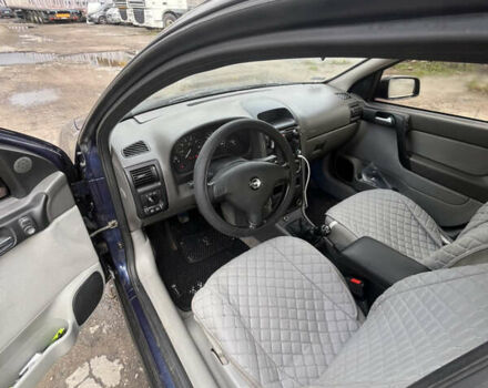 Синий Опель Астра, объемом двигателя 1.4 л и пробегом 346 тыс. км за 3200 $, фото 5 на Automoto.ua