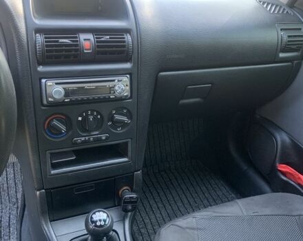 Синій Опель Астра, об'ємом двигуна 1.6 л та пробігом 320 тис. км за 2800 $, фото 14 на Automoto.ua