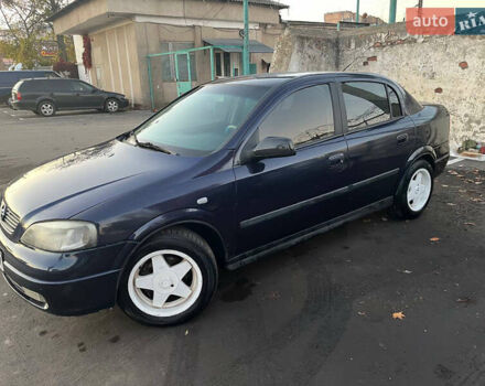 Синий Опель Астра, объемом двигателя 1.36 л и пробегом 250 тыс. км за 2700 $, фото 3 на Automoto.ua