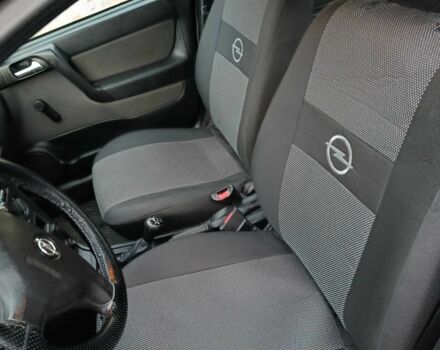 Синий Опель Астра, объемом двигателя 1.4 л и пробегом 116 тыс. км за 3430 $, фото 4 на Automoto.ua