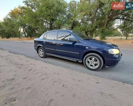 Синий Опель Астра, объемом двигателя 1.36 л и пробегом 250 тыс. км за 3599 $, фото 2 на Automoto.ua