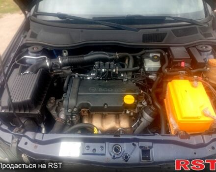 Синий Опель Астра, объемом двигателя 1.4 л и пробегом 208 тыс. км за 2600 $, фото 5 на Automoto.ua