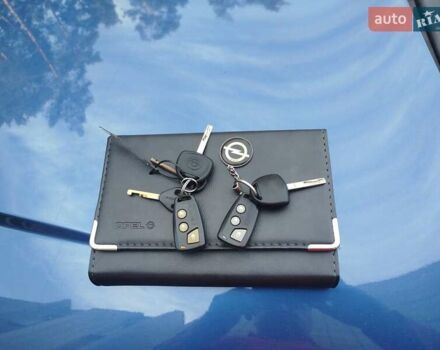 Синій Опель Астра, об'ємом двигуна 1.4 л та пробігом 182 тис. км за 3300 $, фото 45 на Automoto.ua